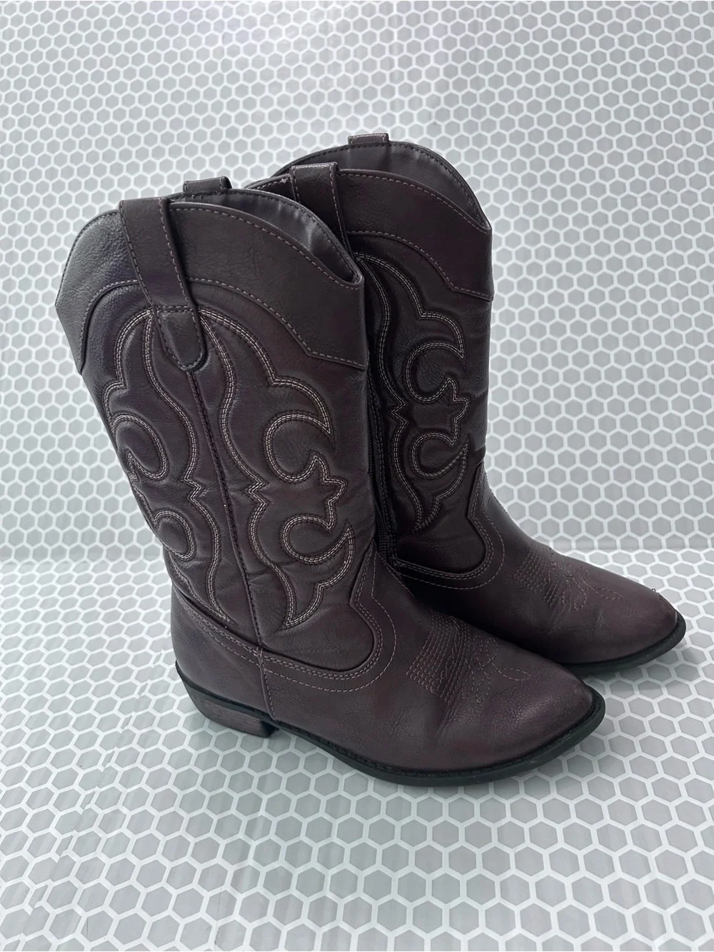 Girls Western Boots in Dark Brown.  Size 3 Cat & Jack